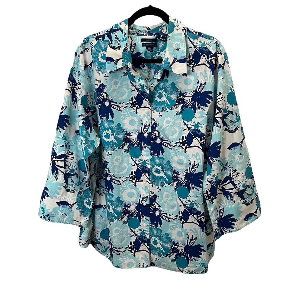 Westbound Woman Wrinkle Free Blue Floral Tropical Hawaiian Button Top Size 24W